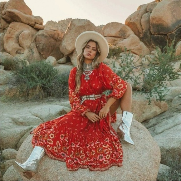 SPELL Campfire Joni Gown size Small (New with Tags) - Picture 6 of 15